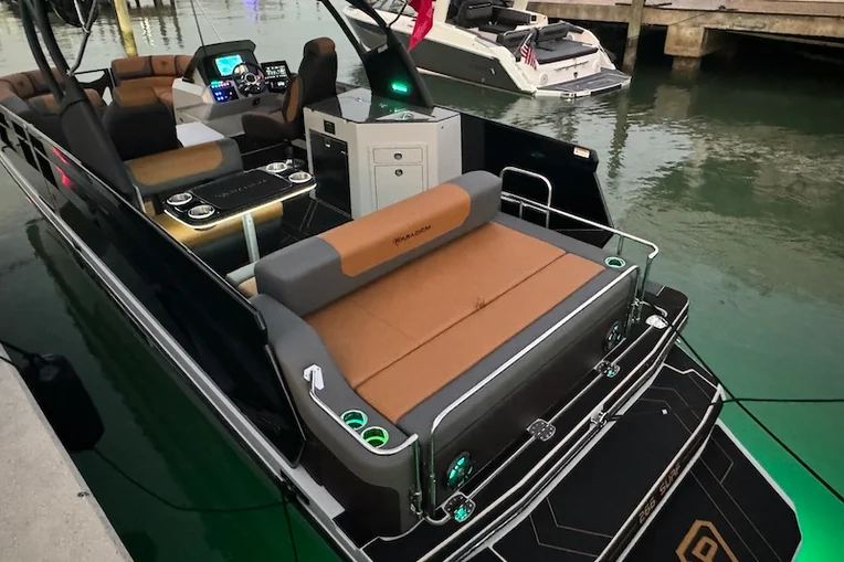 Read more about the article Arizona Paradigm Wake Surf Boats