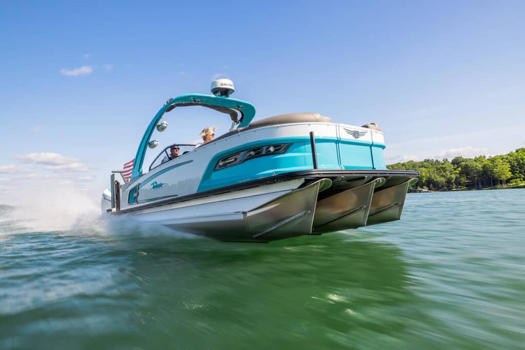 Read more about the article Welding Repair or Replacement of Leaking Pontoon/Tritoon Boats in Oklahoma City, Oklahoma