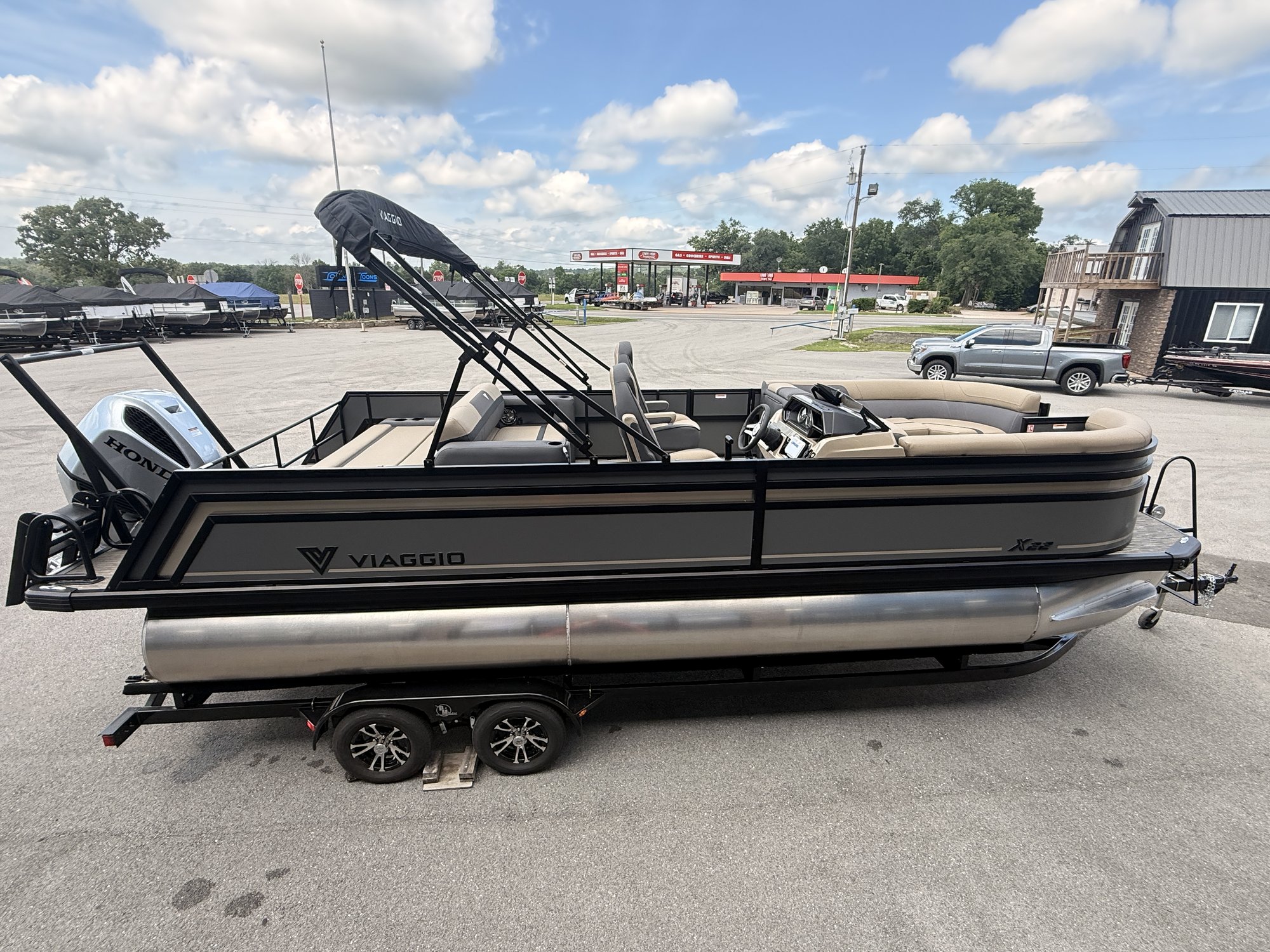 2026 Viaggio X22S Pontoon