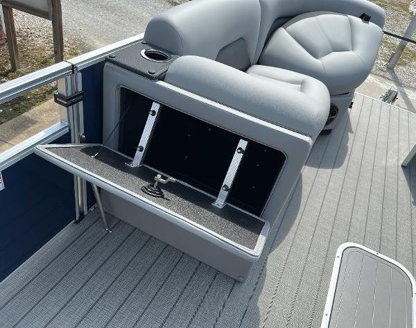 2024 Landau ATLANTIS 230C Pontoon