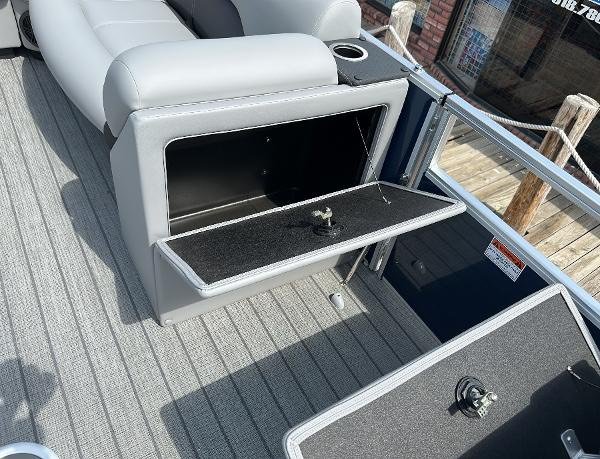 2024 Landau ATLANTIS 230C Pontoon
