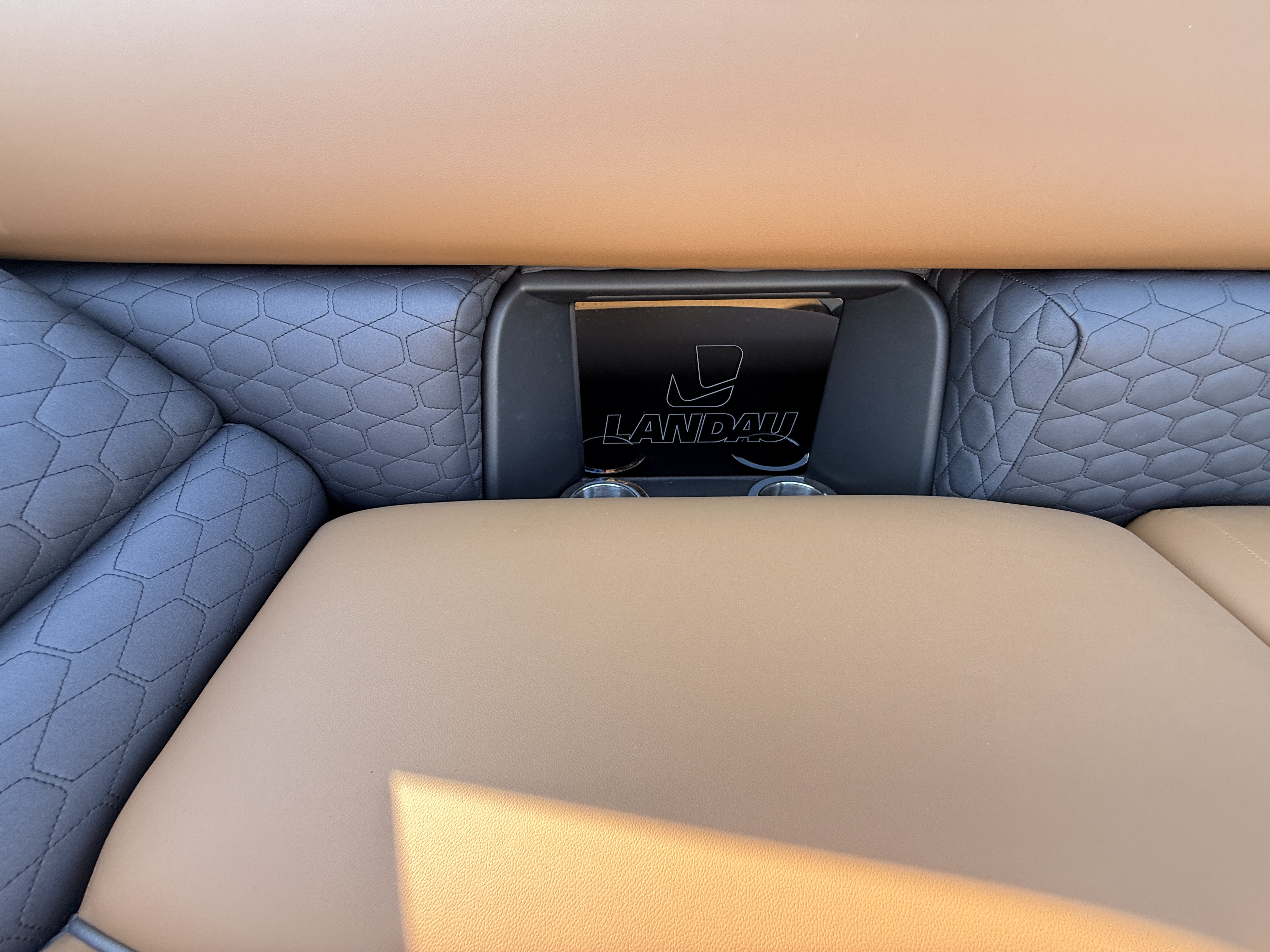 2027 Landau 25 CRS Pontoon