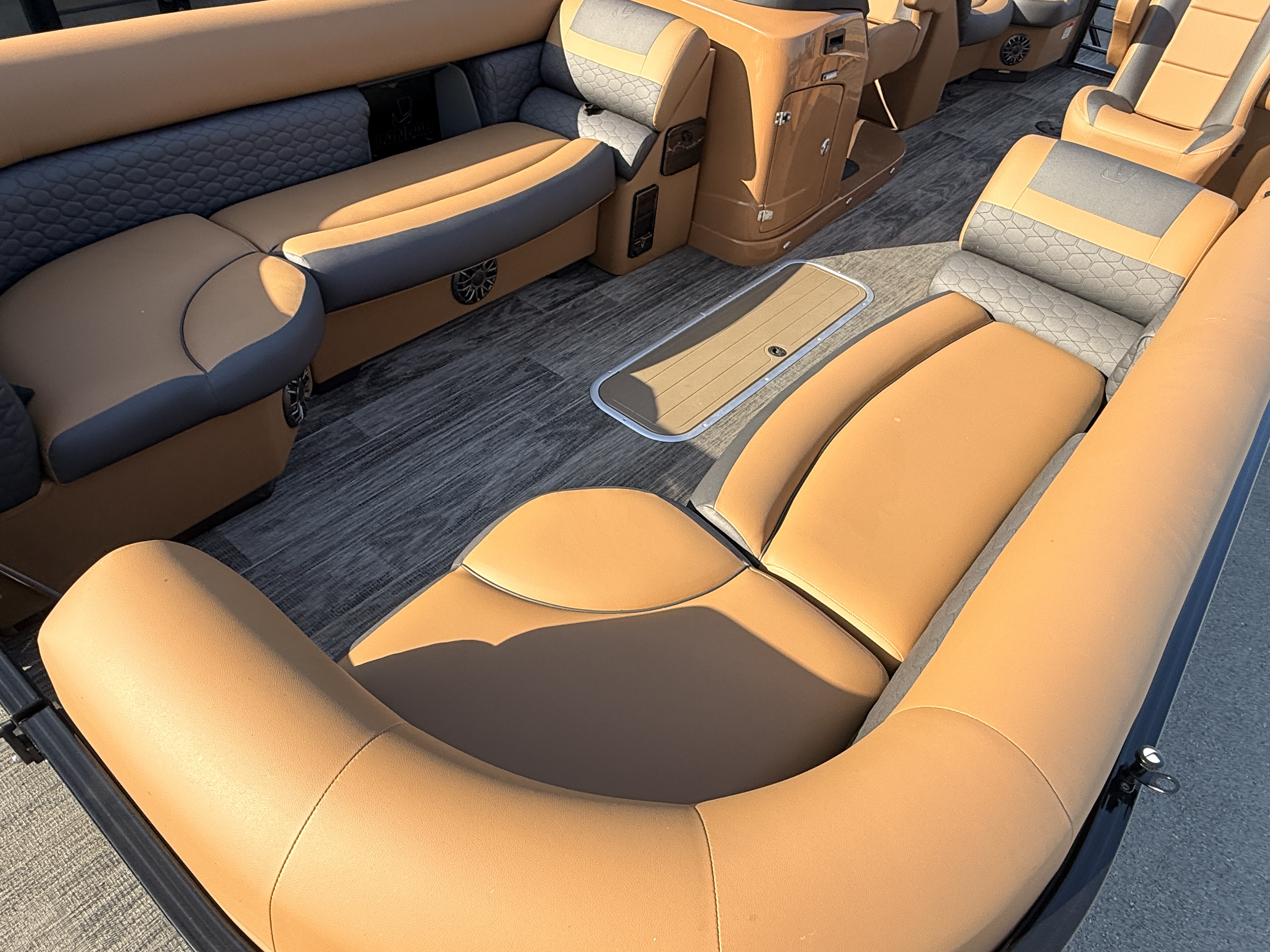 2027 Landau 25 CRS Pontoon