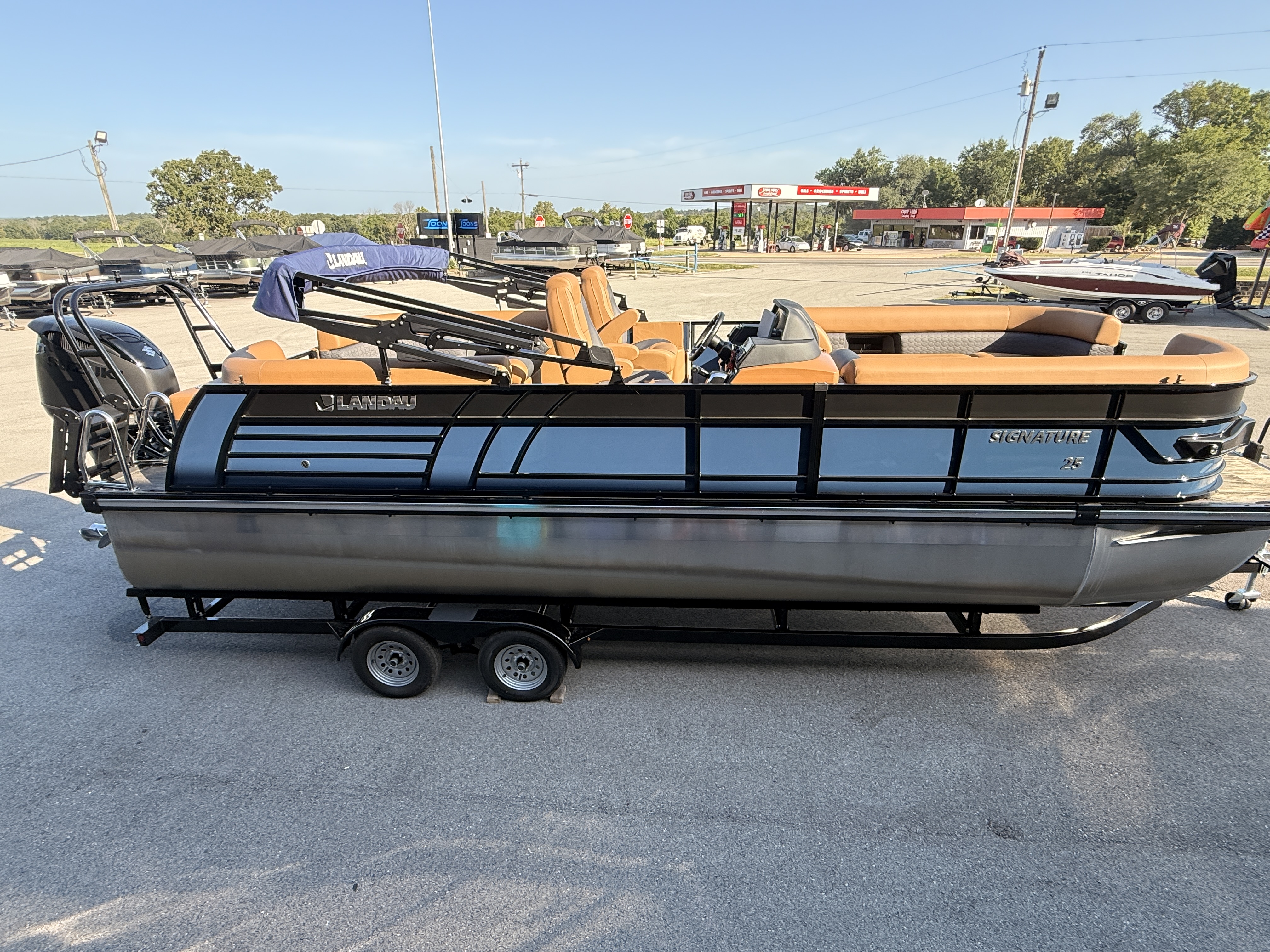 2027 Landau 25 CRS Pontoon