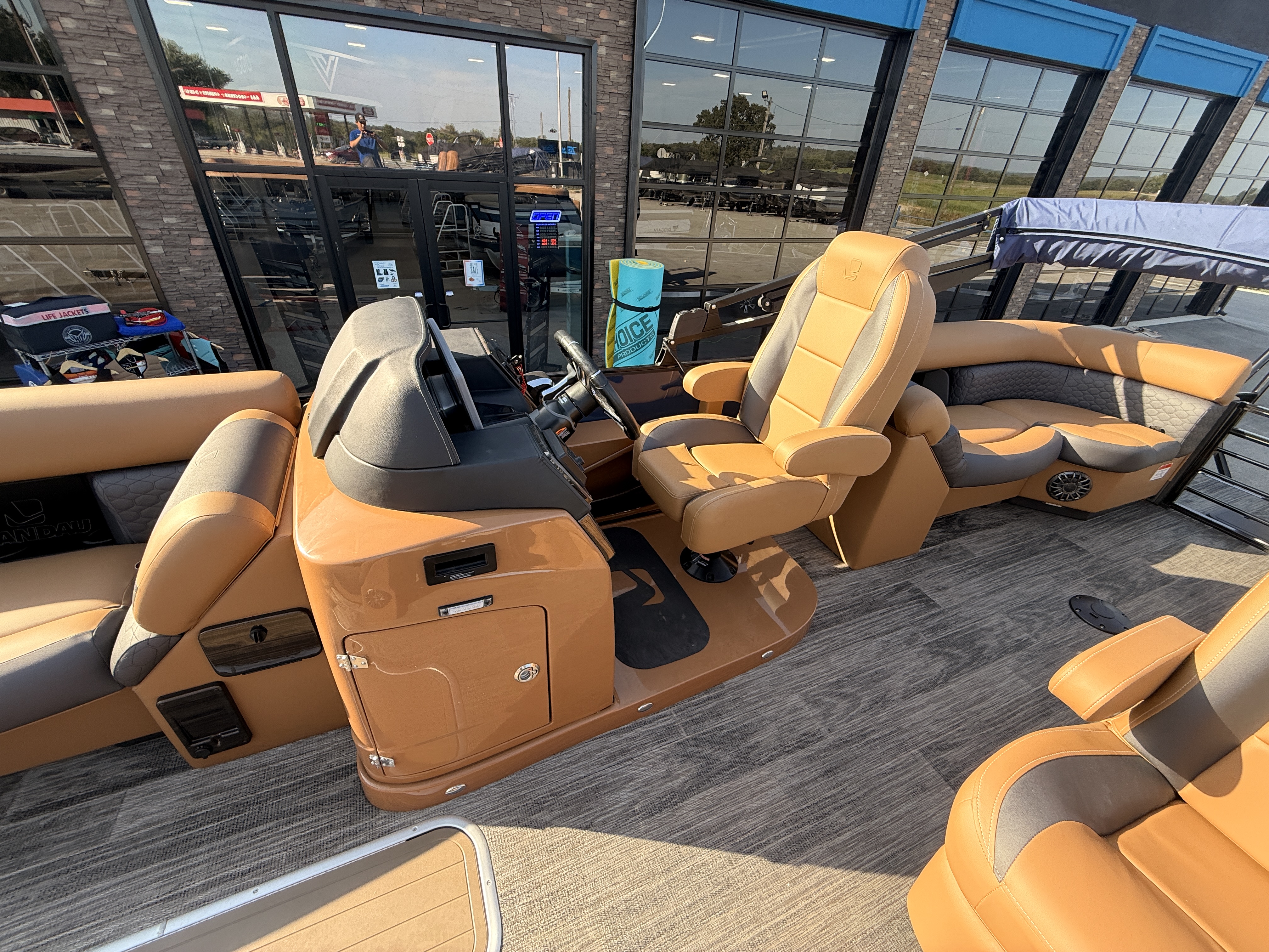 2027 Landau 25 CRS Pontoon