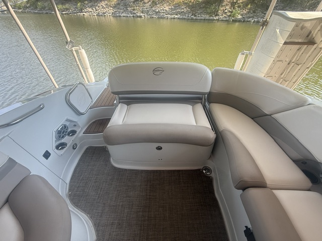 2018 Crownline 275 SS Open Bow