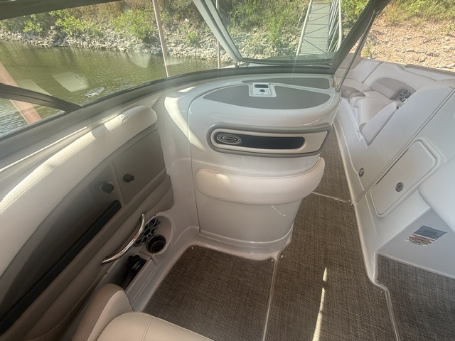 2018 Crownline 275 SS Open Bow
