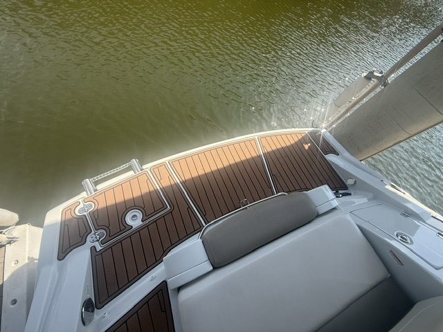2018 Crownline 275 SS Open Bow