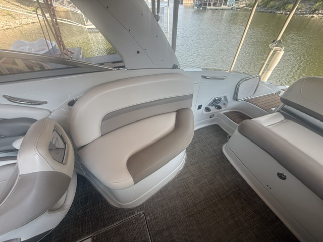 2018 Crownline 275 SS Open Bow