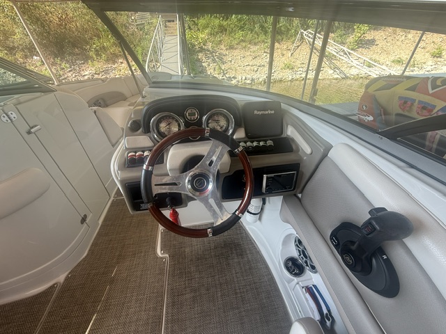 2018 Crownline 275 SS Open Bow