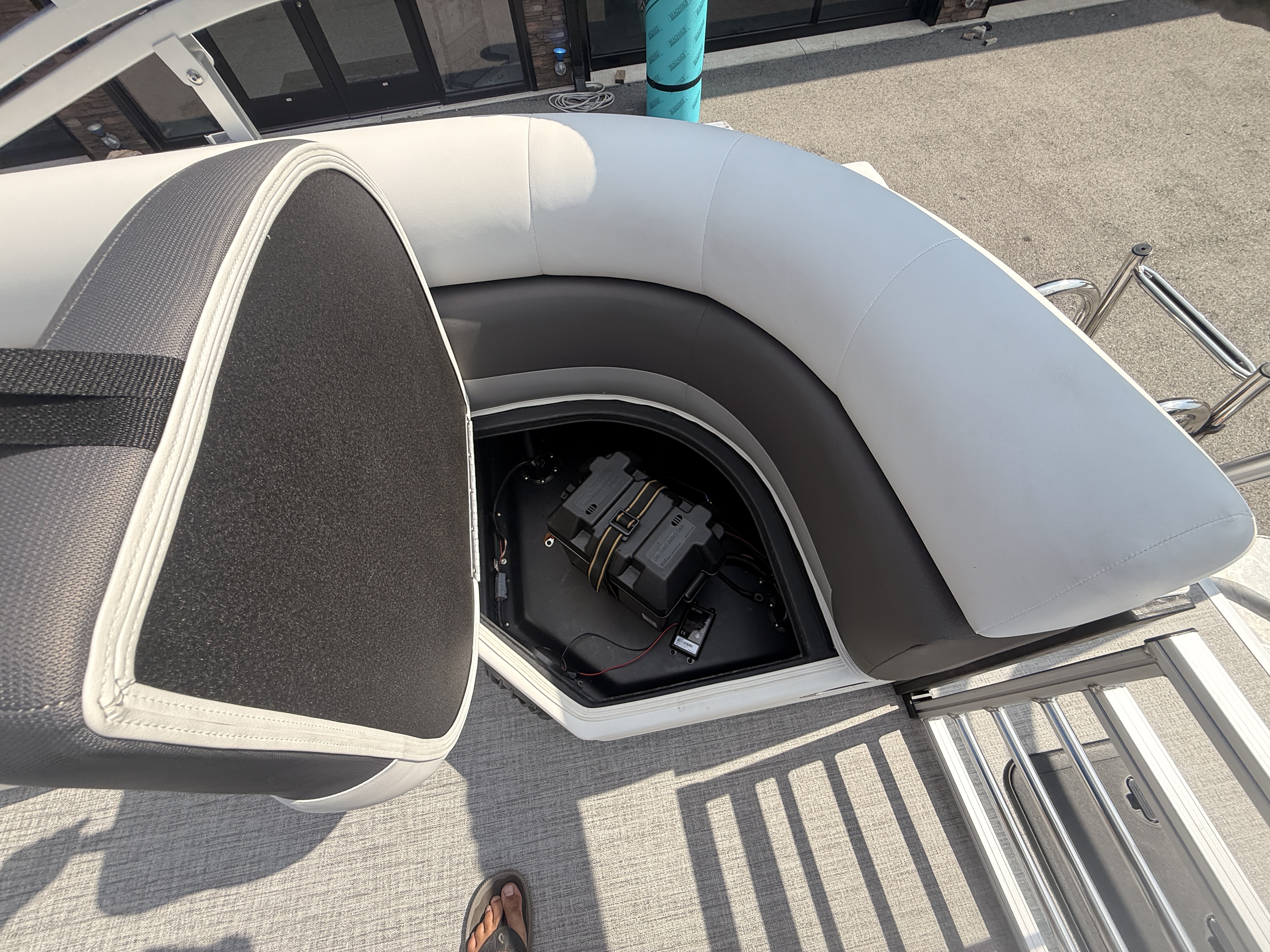 2027 Landau 21 IB Pontoon