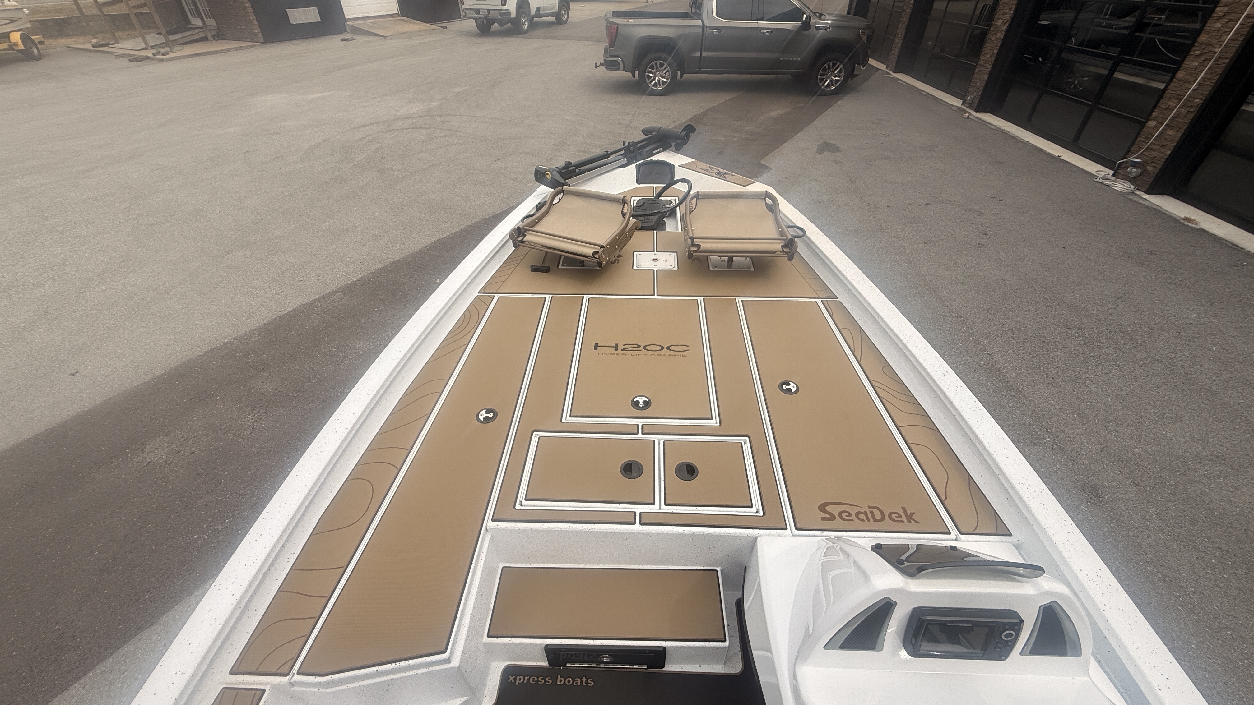 2027 Xpress H20 Crappie Fishing Boat