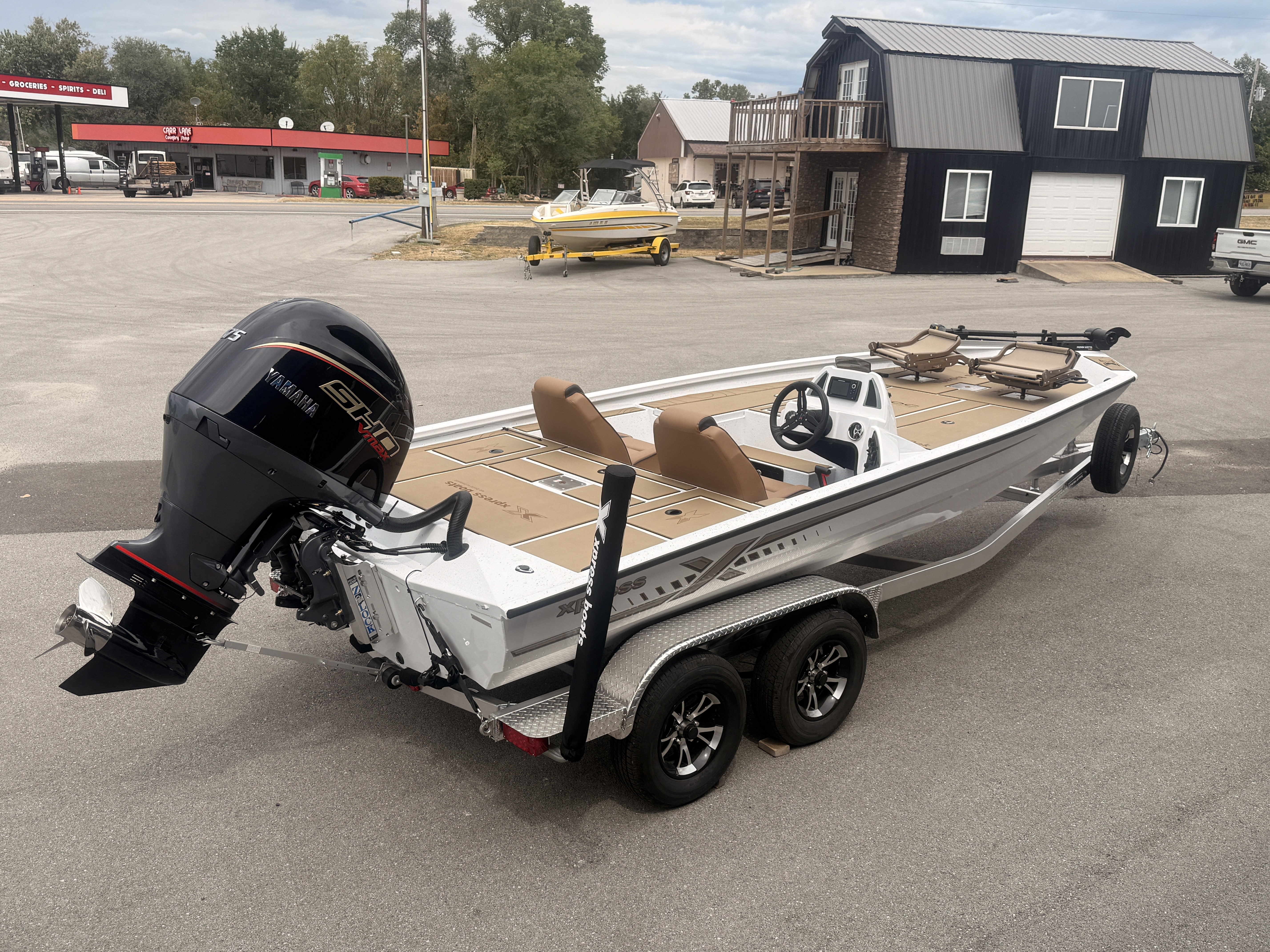 2027 Xpress H20 Crappie Fishing Boat