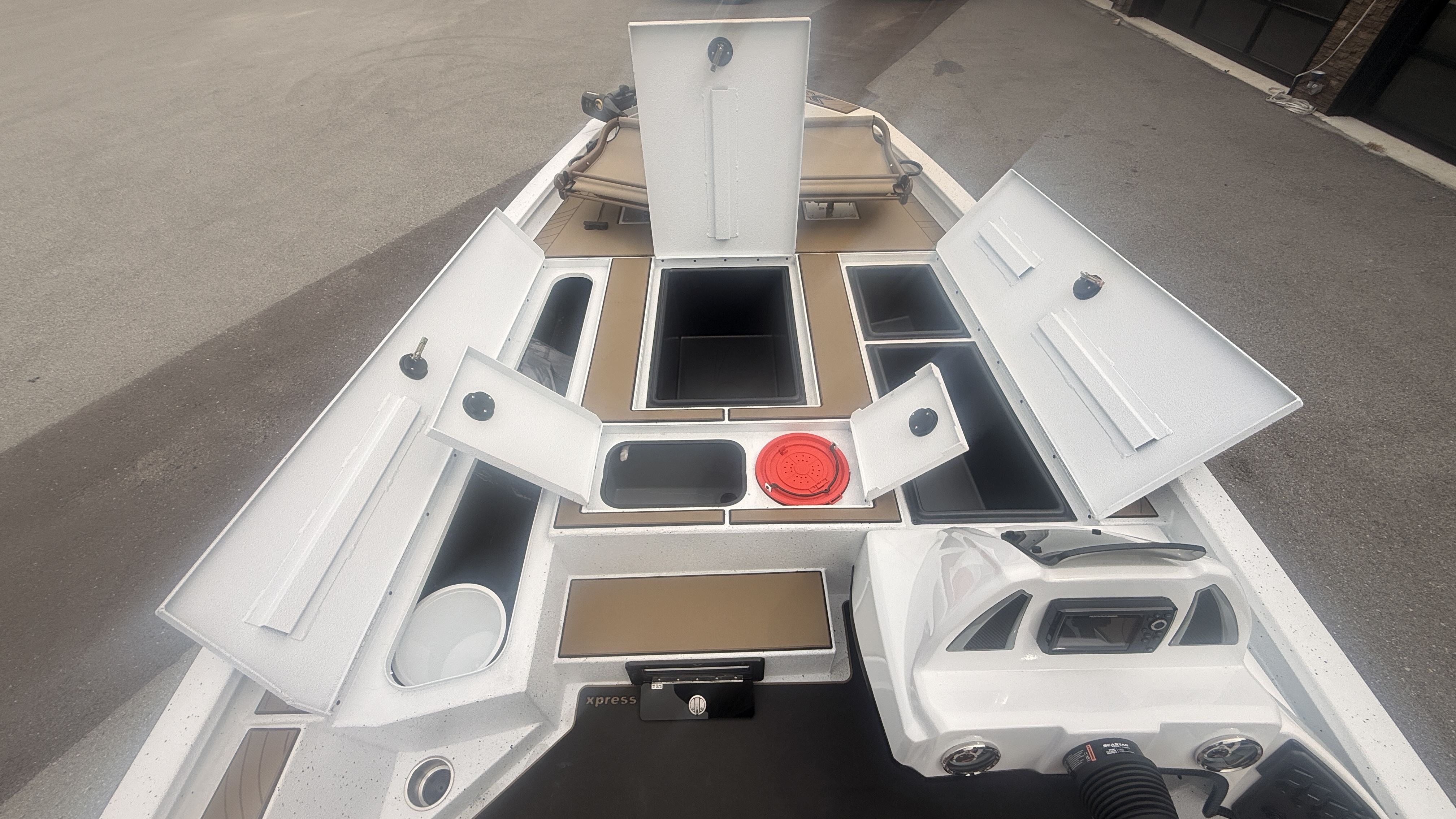 2027 Xpress H20 Crappie Fishing Boat