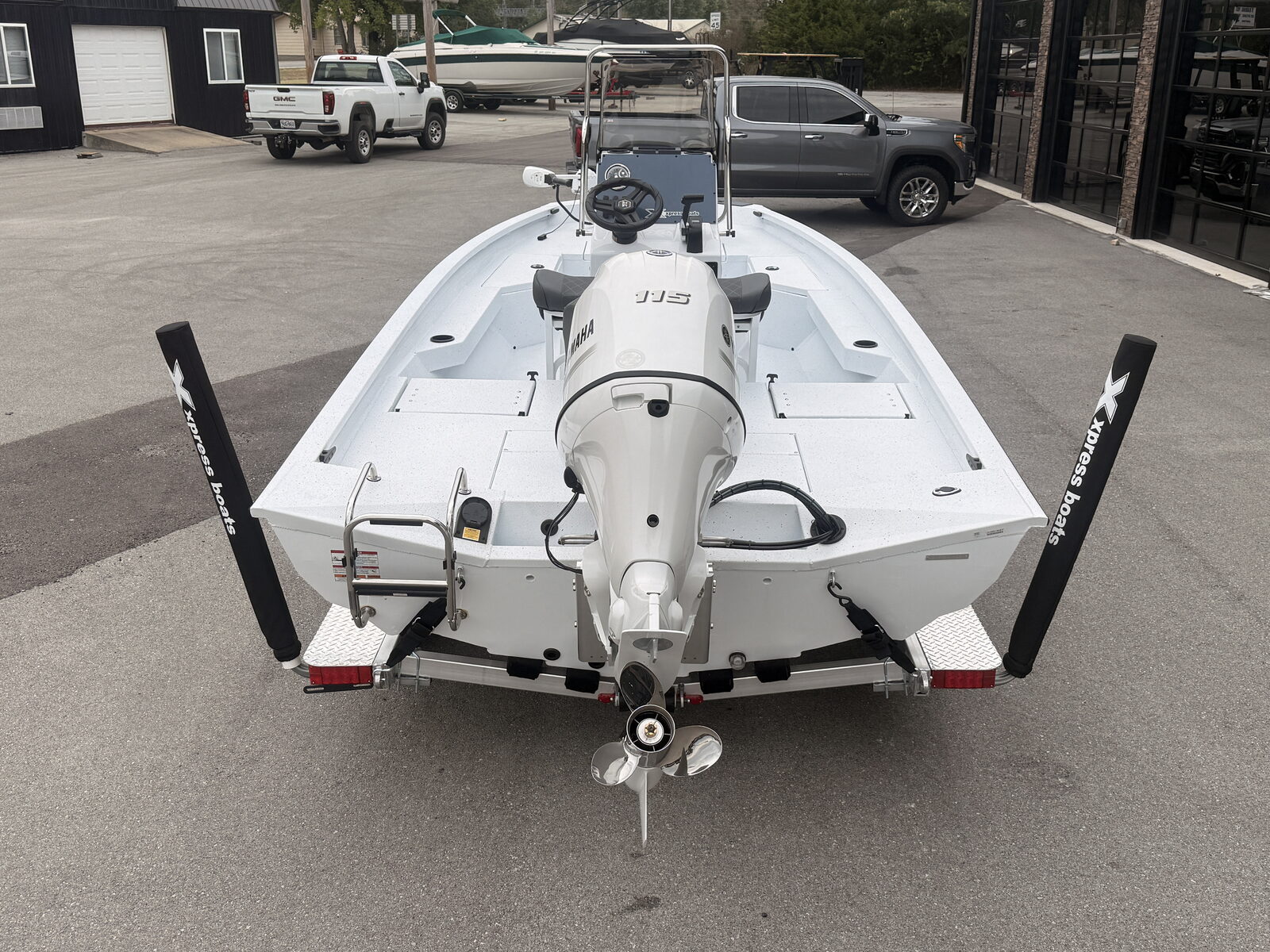 2027 Xpress H20 Bay Fishing Boat