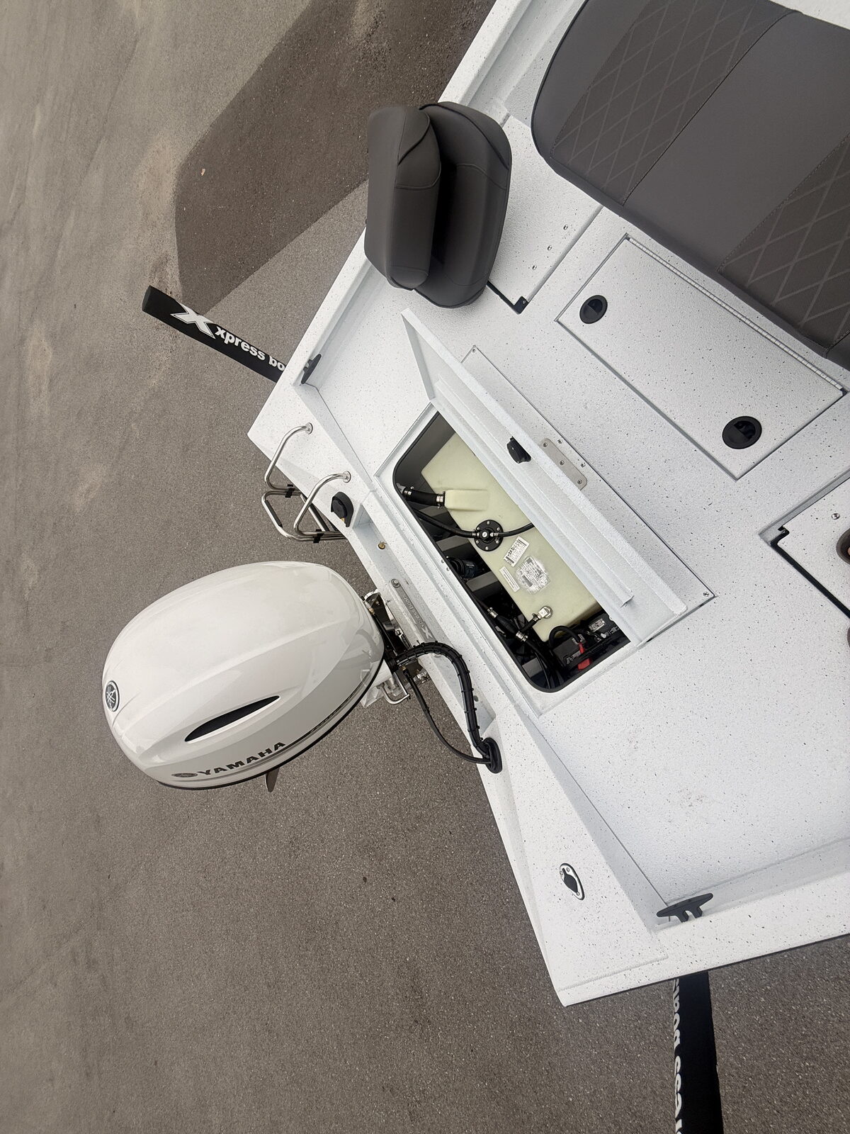 2027 Xpress H20 Bay Fishing Boat