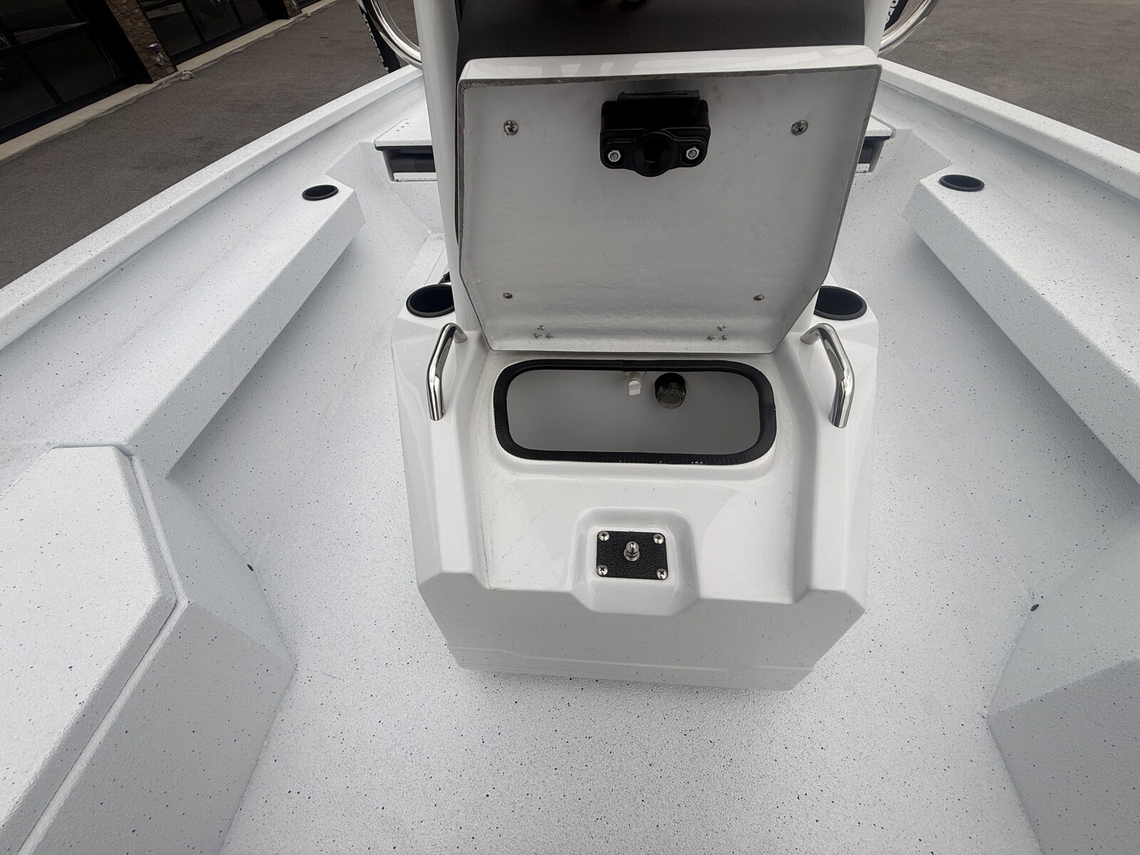 2027 Xpress H20 Bay Fishing Boat