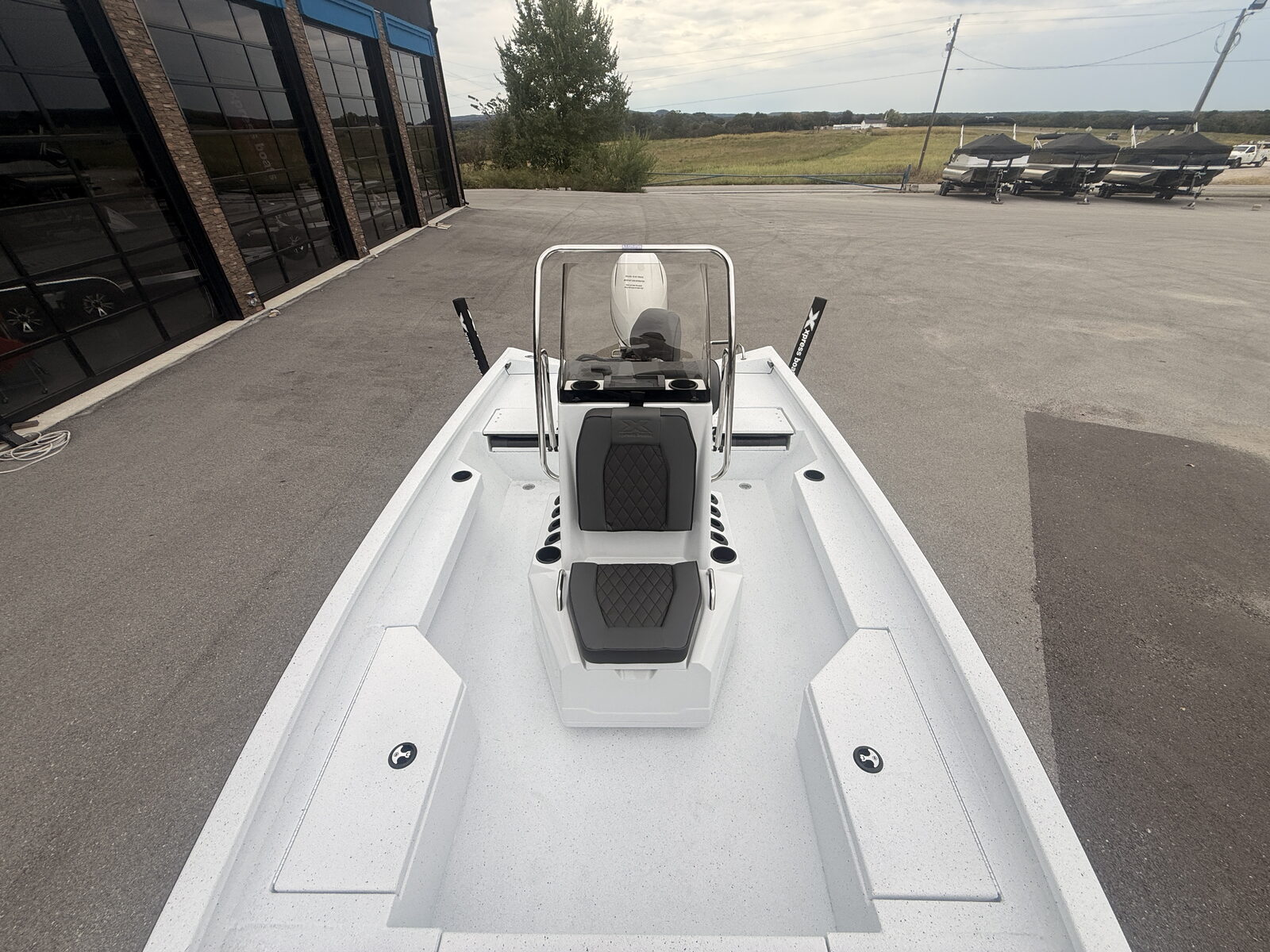 2027 Xpress H20 Bay Fishing Boat