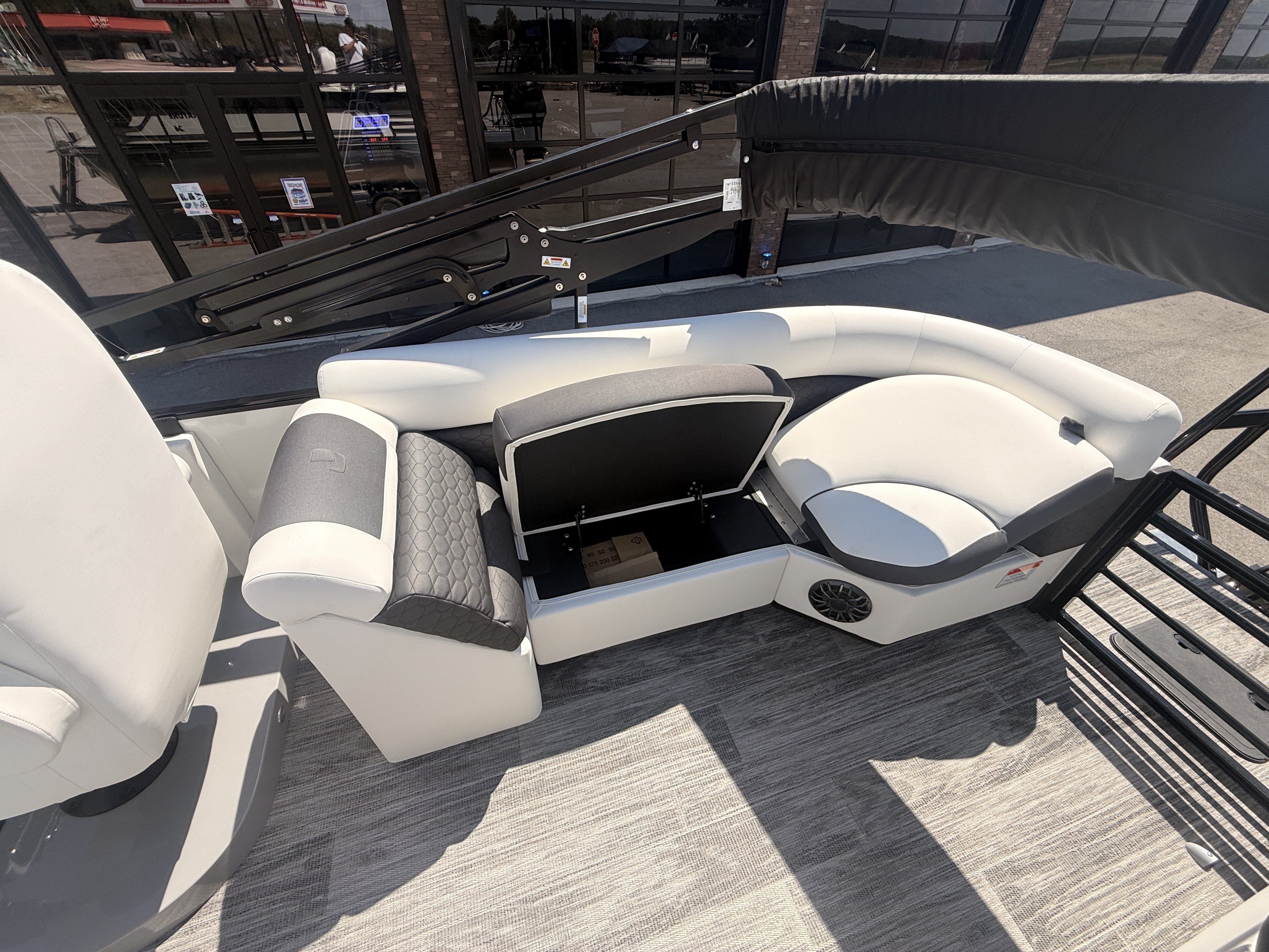 2027 Landau 24C Signature Pontoon