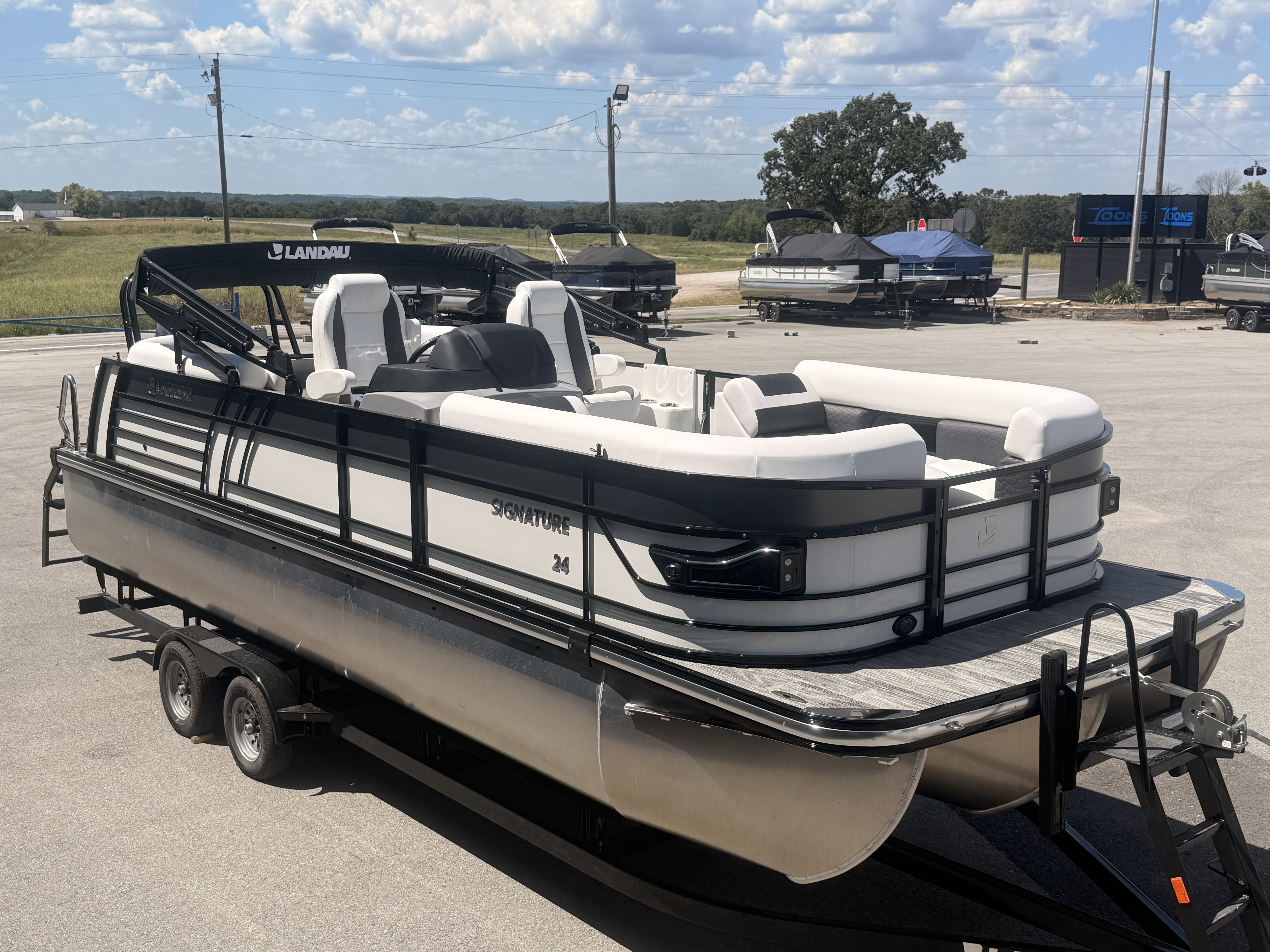 2027 Landau 24C Signature Pontoon
