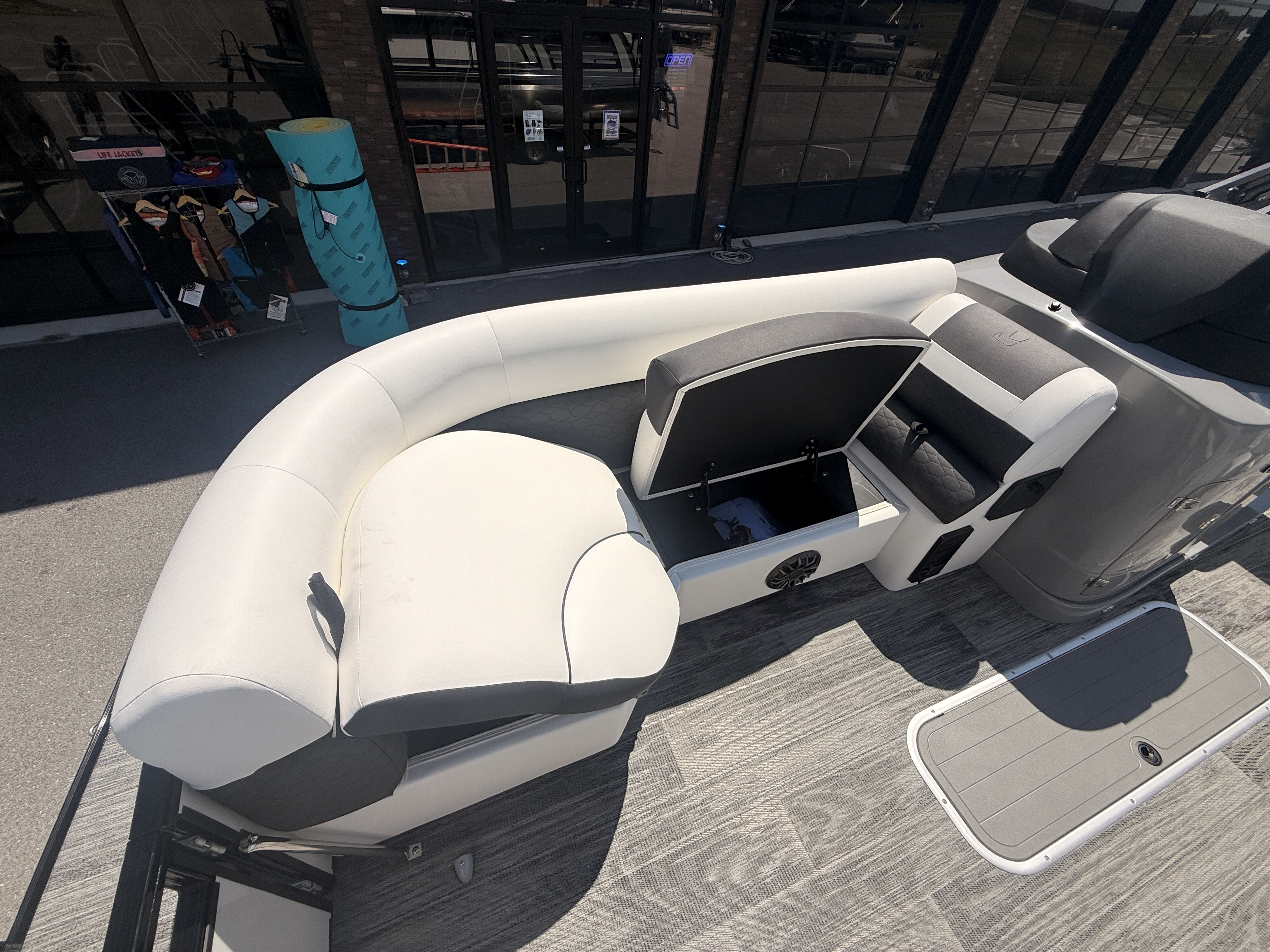 2027 Landau 24C Signature Pontoon
