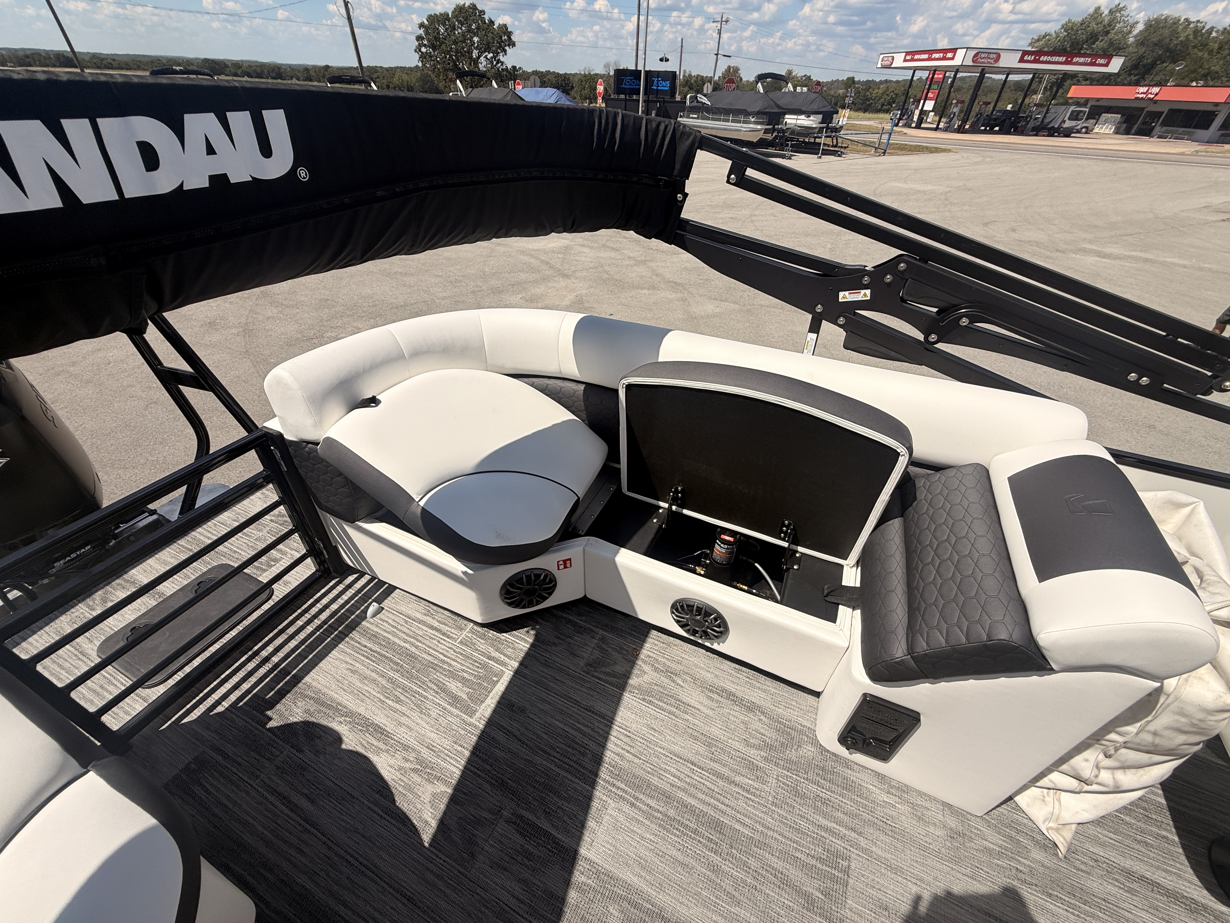 2027 Landau 24C Signature Pontoon