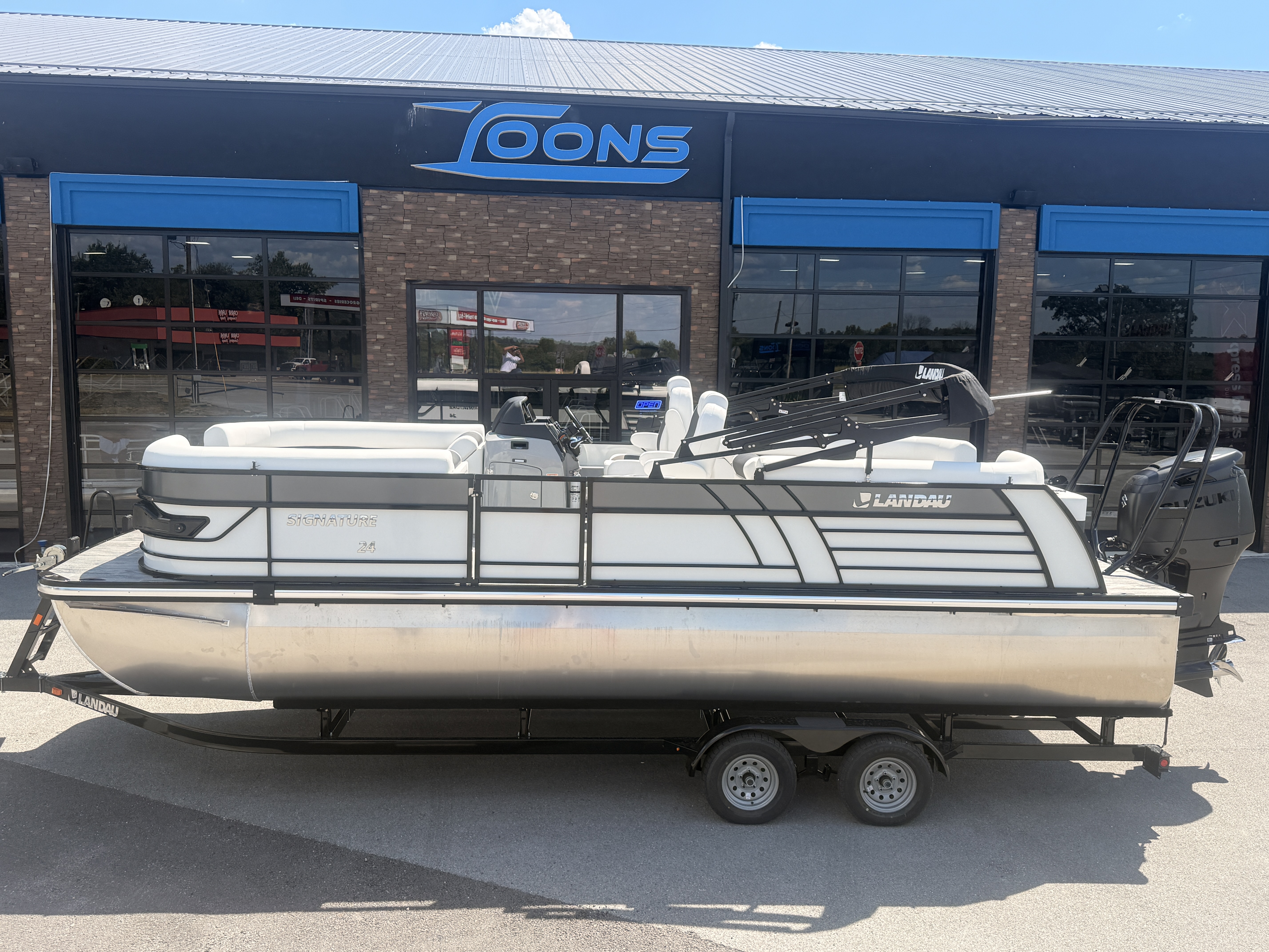 2027 Landau 24C Signature Pontoon