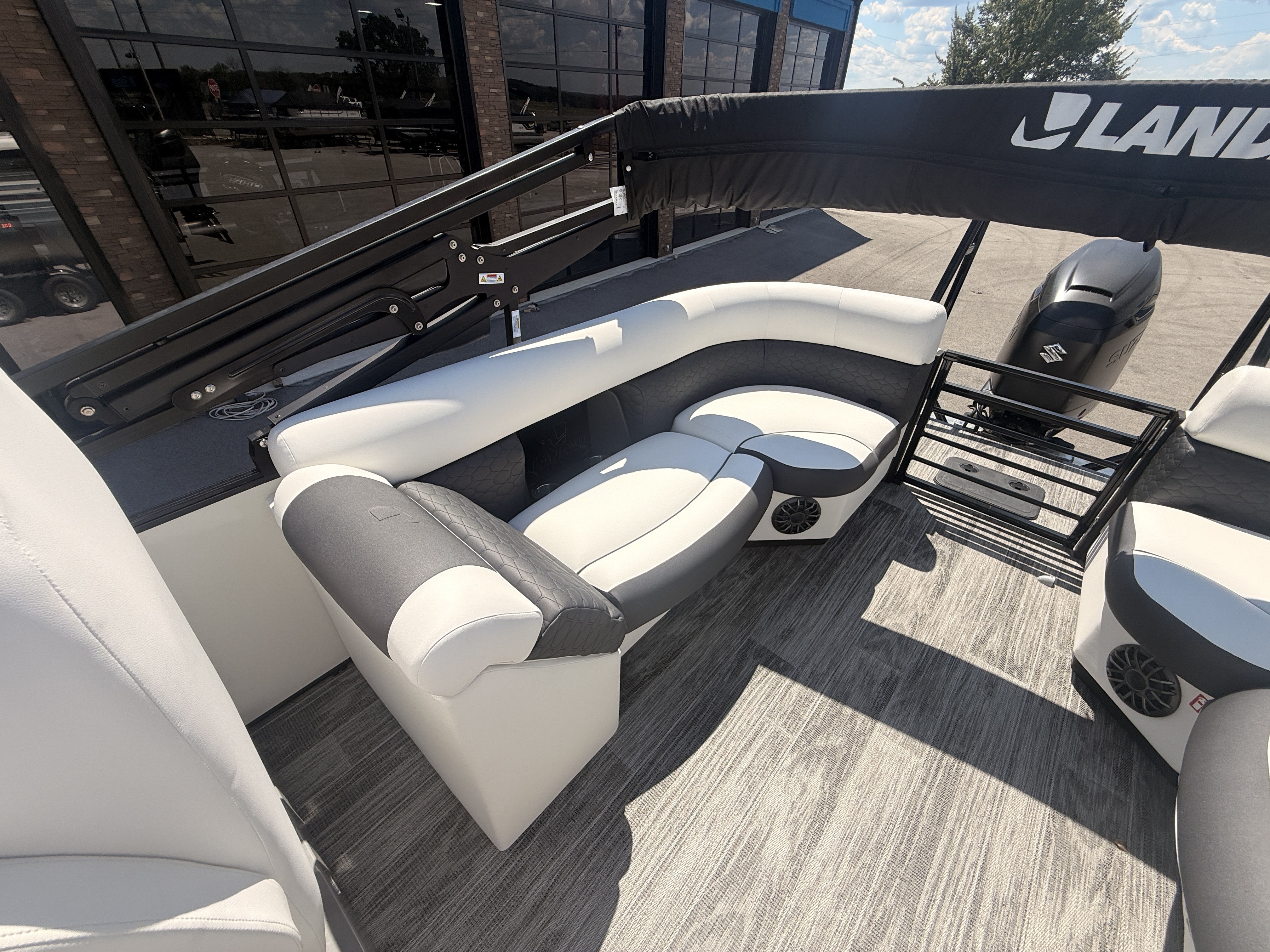 2027 Landau 24C Signature Pontoon