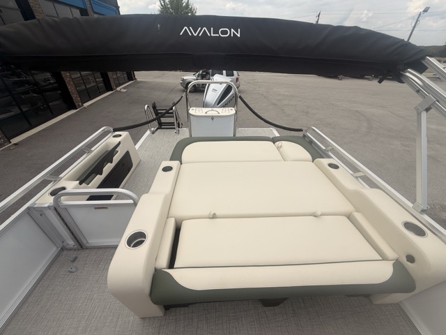 2027 Avalon 2385 LSZ VRB Pontoon