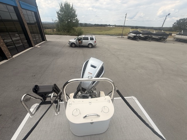 2027 Avalon 2385 LSZ VRB Pontoon
