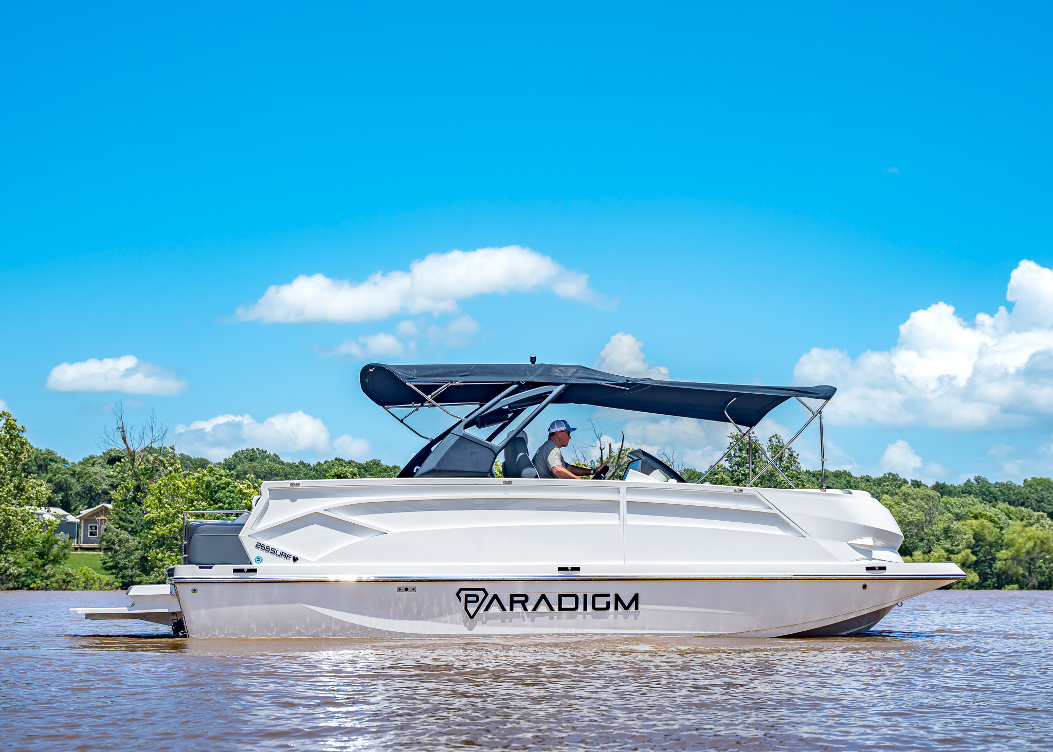 2025 Paradigm 266 SL Surf Snow White Surf Boat