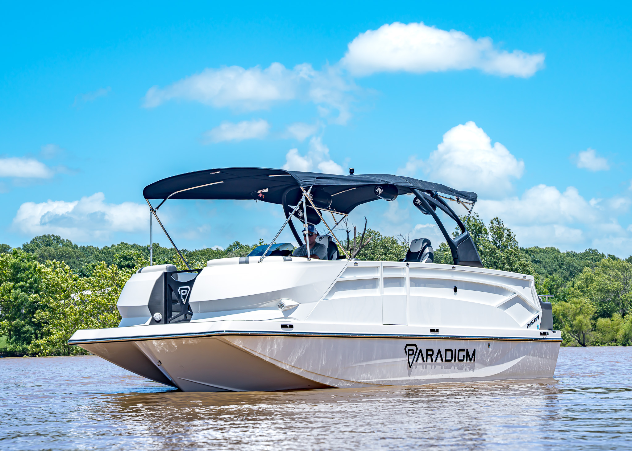2025 Paradigm 266 SL Surf Snow White Surf Boat