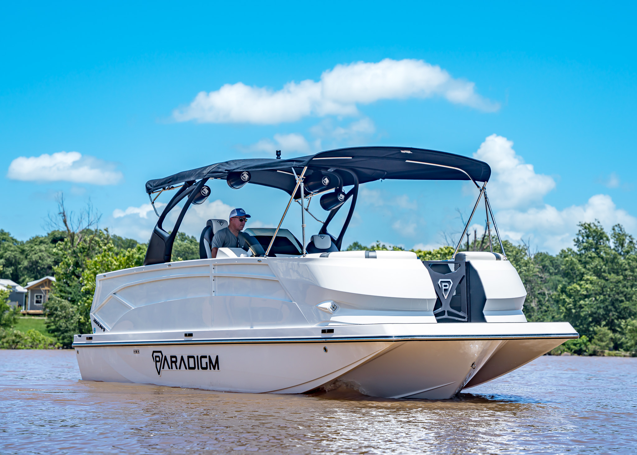 2025 Paradigm 266 SL Surf Snow White Surf Boat
