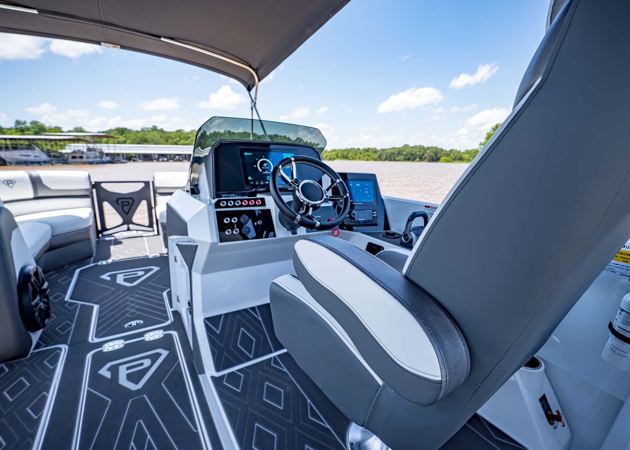 2025 Paradigm 266 SL Surf Snow White Surf Boat