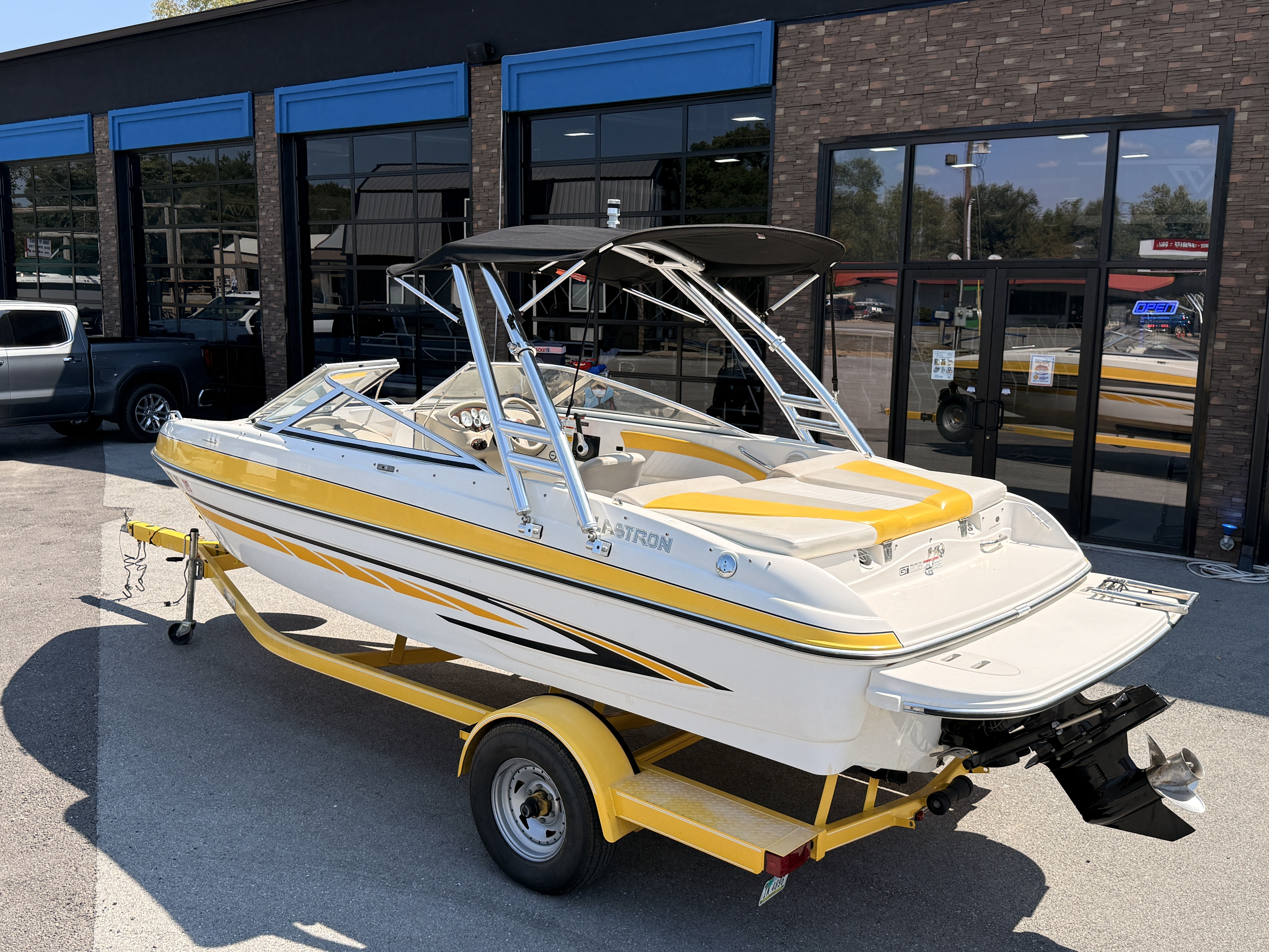 2007 Glastron GT-205/BR Boat