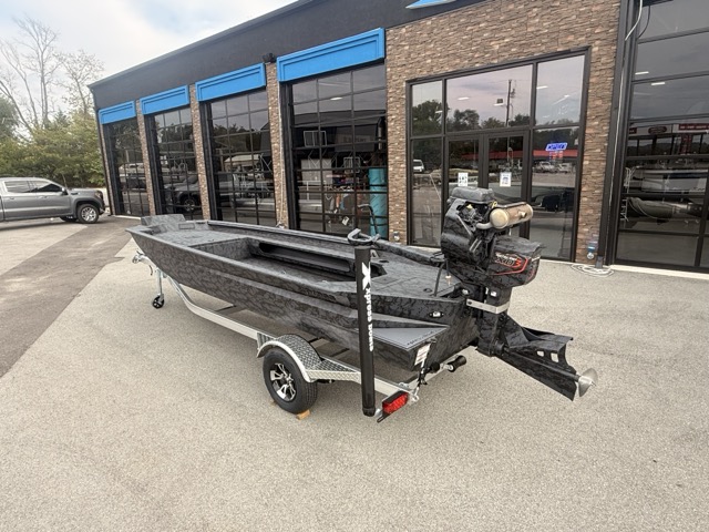 2027 Xpress BAYOU180 Fishing Boat