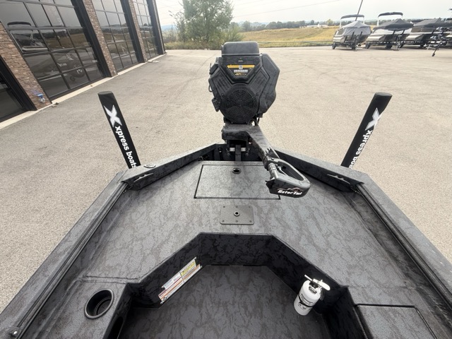 2027 Xpress BAYOU180 Fishing Boat