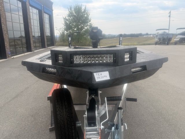 2027 Xpress BAYOU180 Fishing Boat