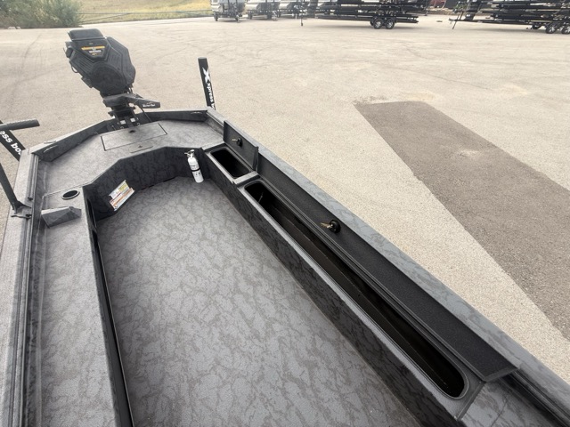 2027 Xpress BAYOU180 Fishing Boat