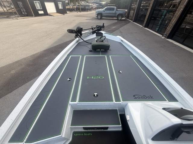 2027 Xpress H20 Bass Fishing Boat