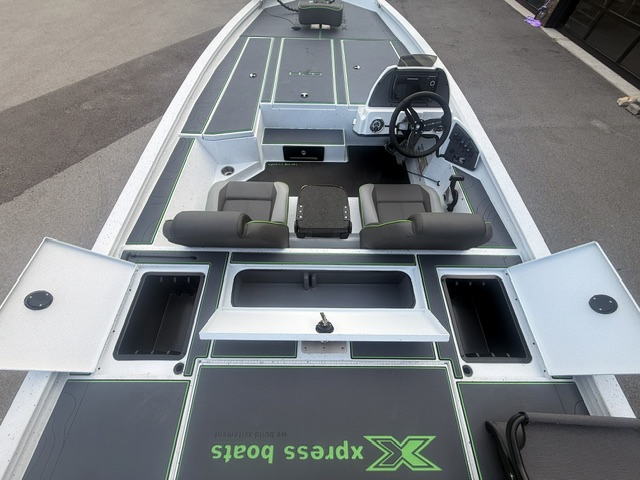 2027 Xpress H20 Bass Fishing Boat
