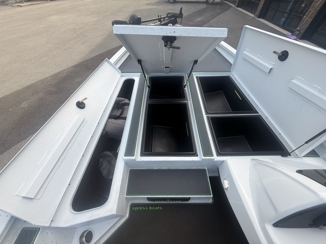 2027 Xpress H20 Bass Fishing Boat