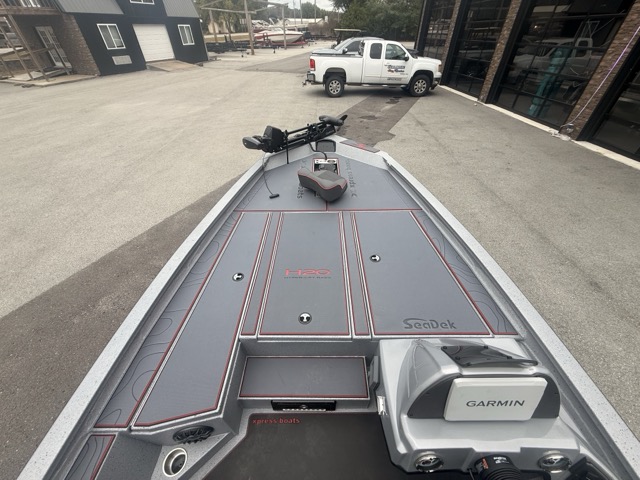 2027 Xpress H20 Bass Fishing Boat