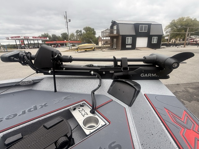2027 Xpress H20 Bass Fishing Boat