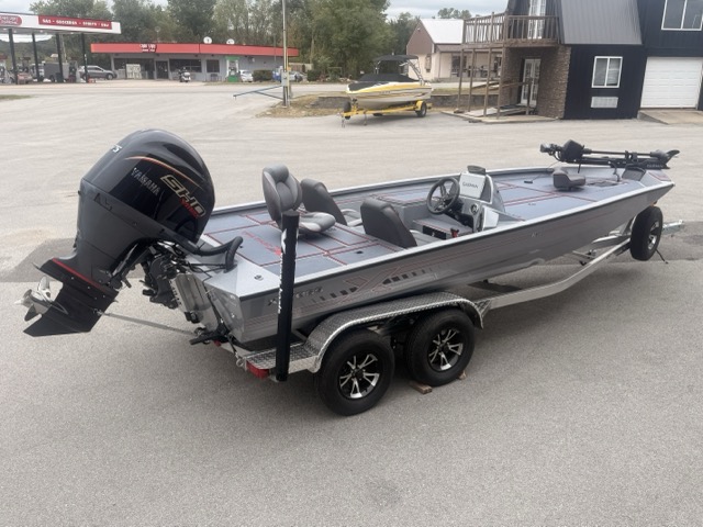 2027 Xpress H20 Bass Fishing Boat