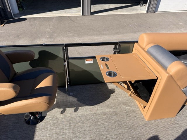 2027 Landau 25 Island Breeze Pontoon