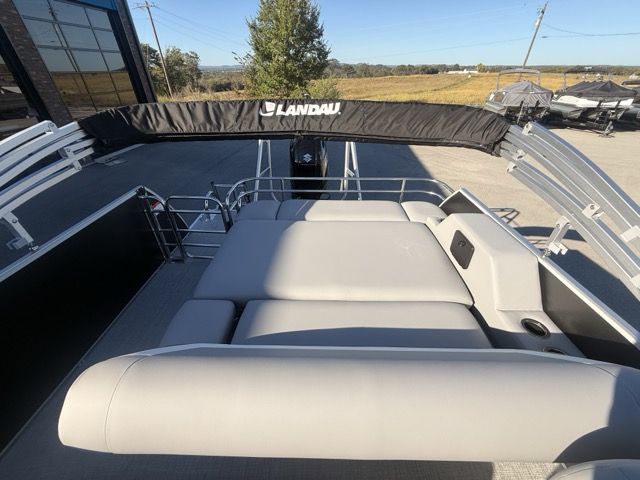 2027 Landau 23 Island Breeze Pontoon