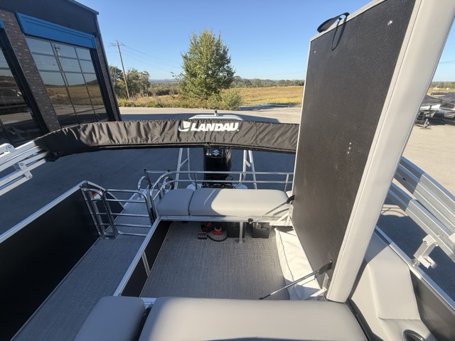 2027 Landau 23 Island Breeze Pontoon