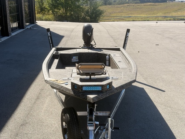 2027 Xpress X18DB Fishing Boat