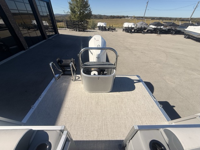 2027 Avalon 2385 LSZ VRB Pontoon